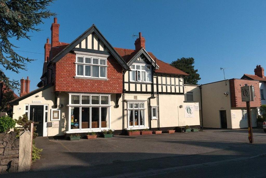 Hotel Hq Pencadlys Prestatyn Exterior foto